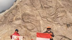 Tim Indonesia Bigwall Expedition Taklukkan Tiga Tebing Paling Berbahaya Eropa